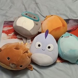 Light Blue Shark, Shark with goggles, Purple Dino, Orange Dino, Orange PlatyDino